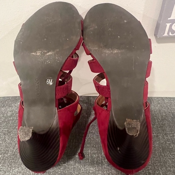 STYLE & CO women red suede stiletto heels/size 6M - Picture 6 of 8